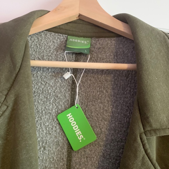 Jacket - Picture 3 of 4